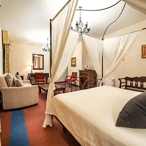 Alvar Fanez Hotel